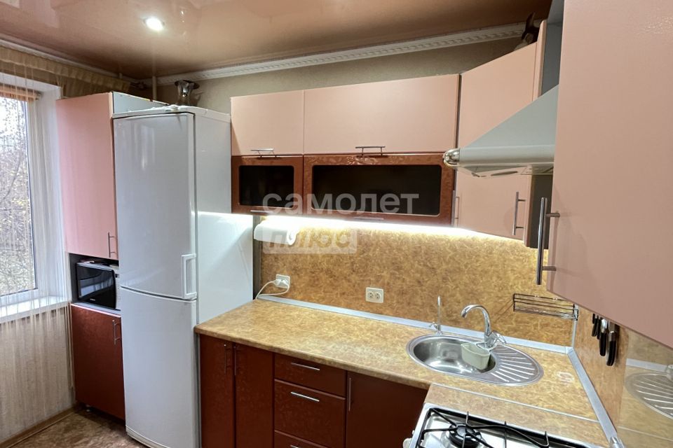 Продаётся 4-комнатная квартира, 76 м²