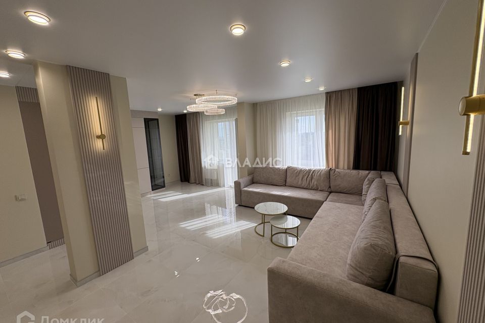 Продаётся 1-комнатная квартира, 42 м²