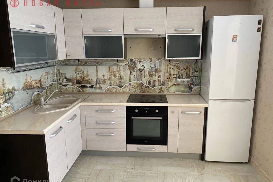 Продаётся 1-комнатная квартира, 56.6 м²