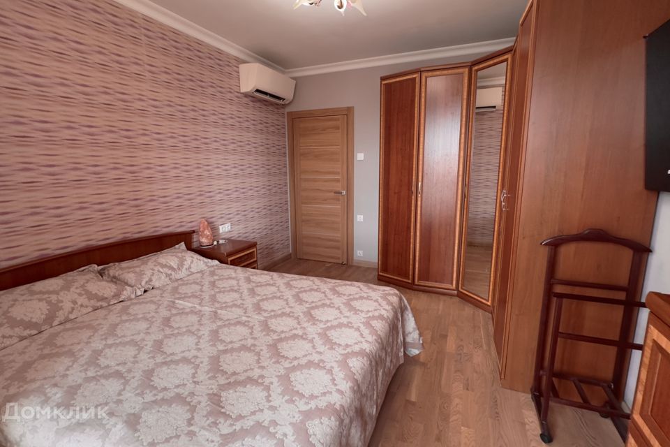 Продаётся 3-комнатная квартира, 92 м²