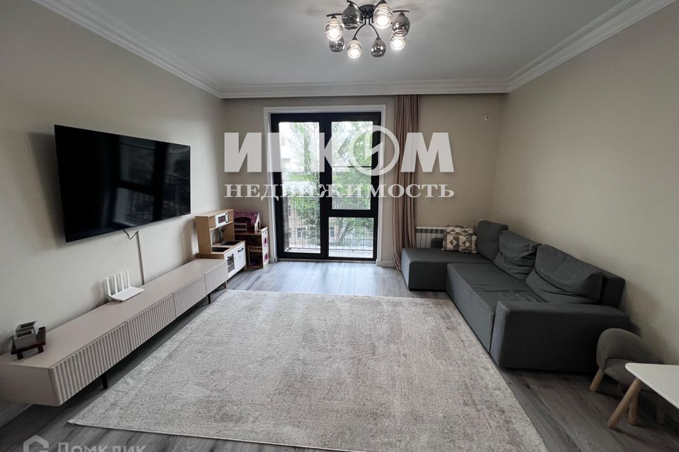Продаётся 2-комнатная квартира, 80.6 м²