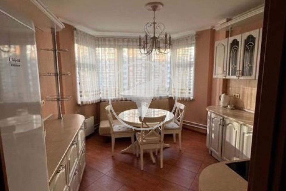 Продаётся 2-комнатная квартира, 61.7 м²