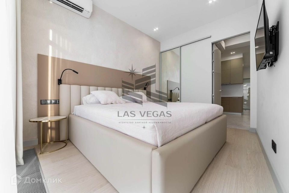 Сдаётся 2-комнатная квартира, 56 м²