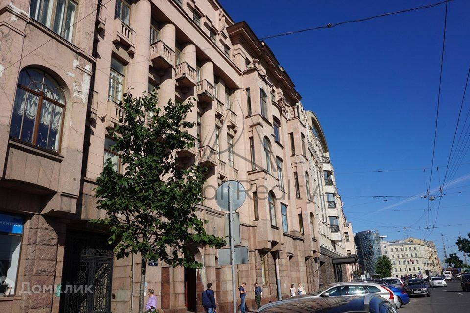 Сдаётся 2-комнатная квартира, 110 м²