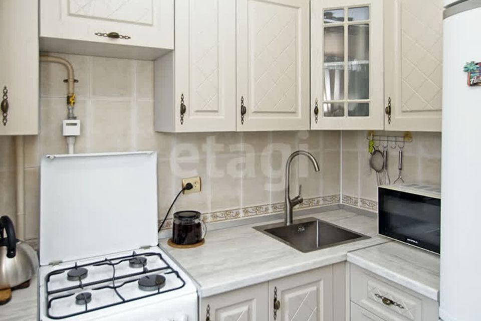 Продаётся 3-комнатная квартира, 58.7 м²