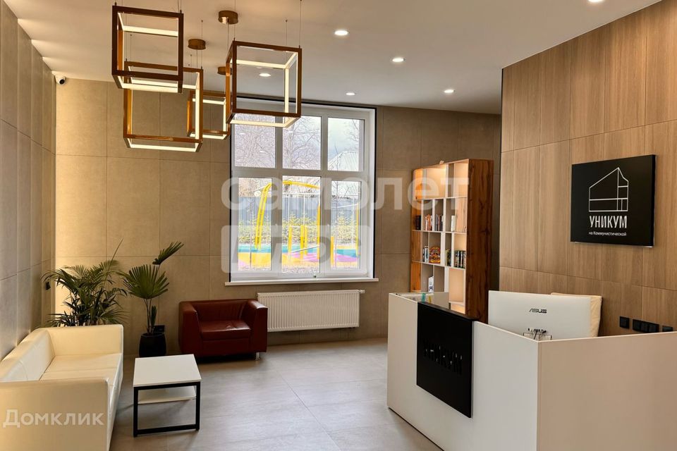 Продаётся 2-комнатная квартира, 72.2 м²