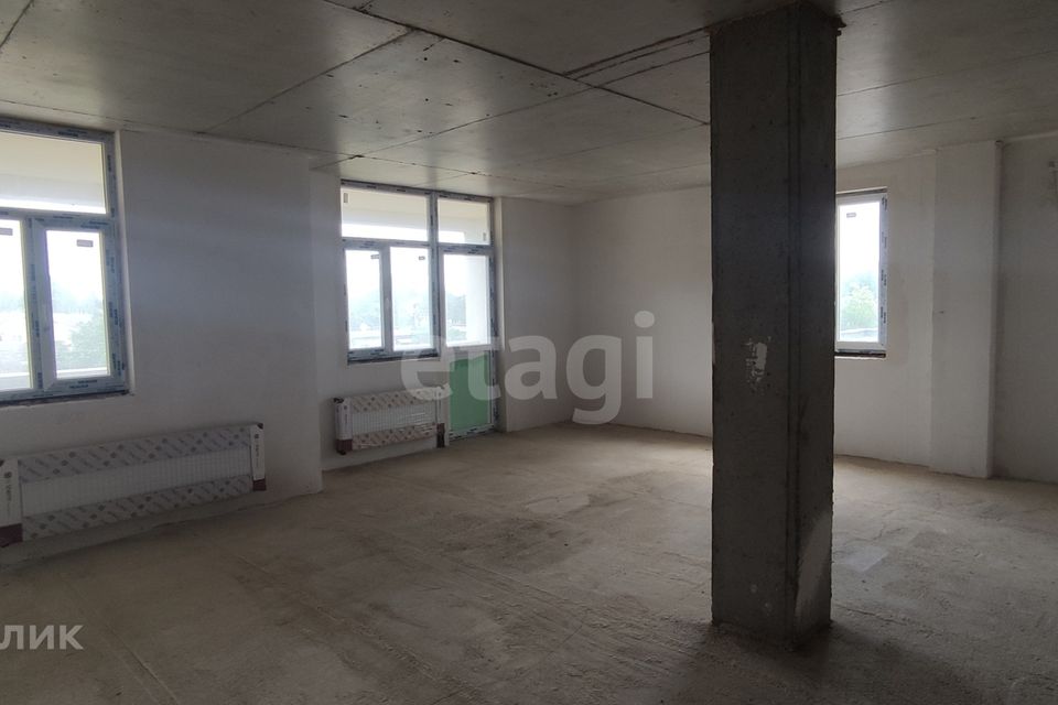 Продаётся 1-комнатная квартира, 58.7 м²