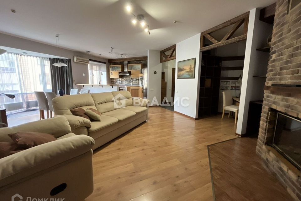 Продаётся 3-комнатная квартира, 96.6 м²