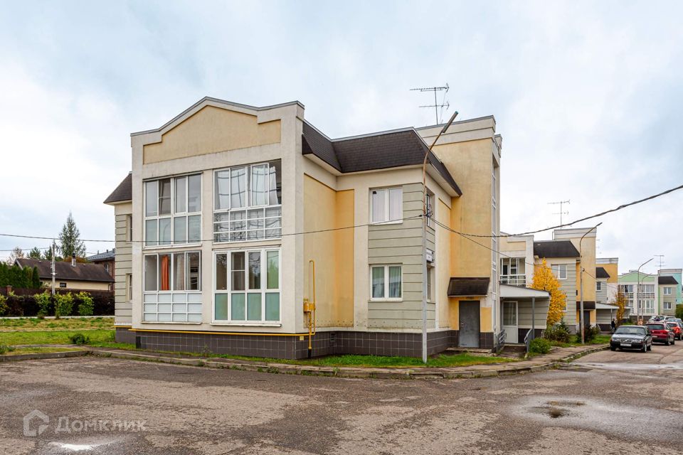 Продаётся 1-комнатная квартира, 43.7 м²