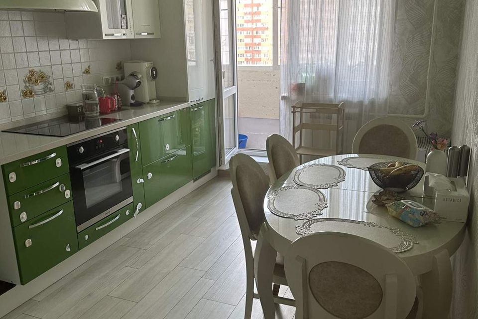 Сдаётся 2-комнатная квартира, 60 м²