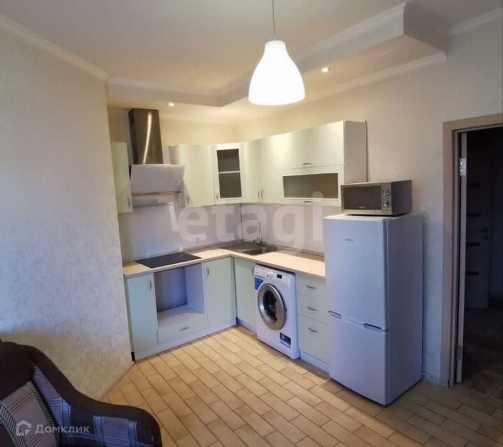 Сдаётся 1-комнатная квартира, 38 м²