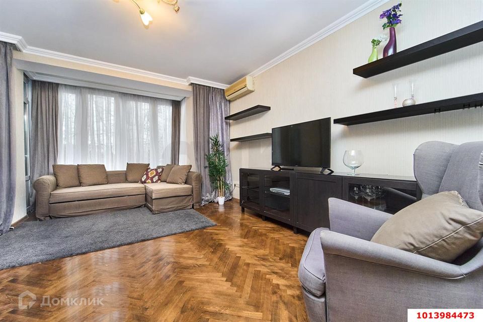 Продаётся 3-комнатная квартира, 68.4 м²