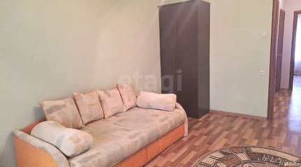 Продаётся 1-комнатная квартира, 42 м²