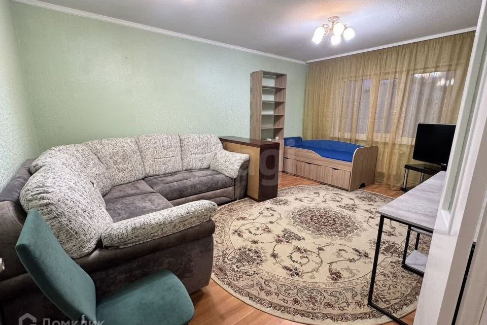 Сдаётся 2-комнатная квартира, 69 м²