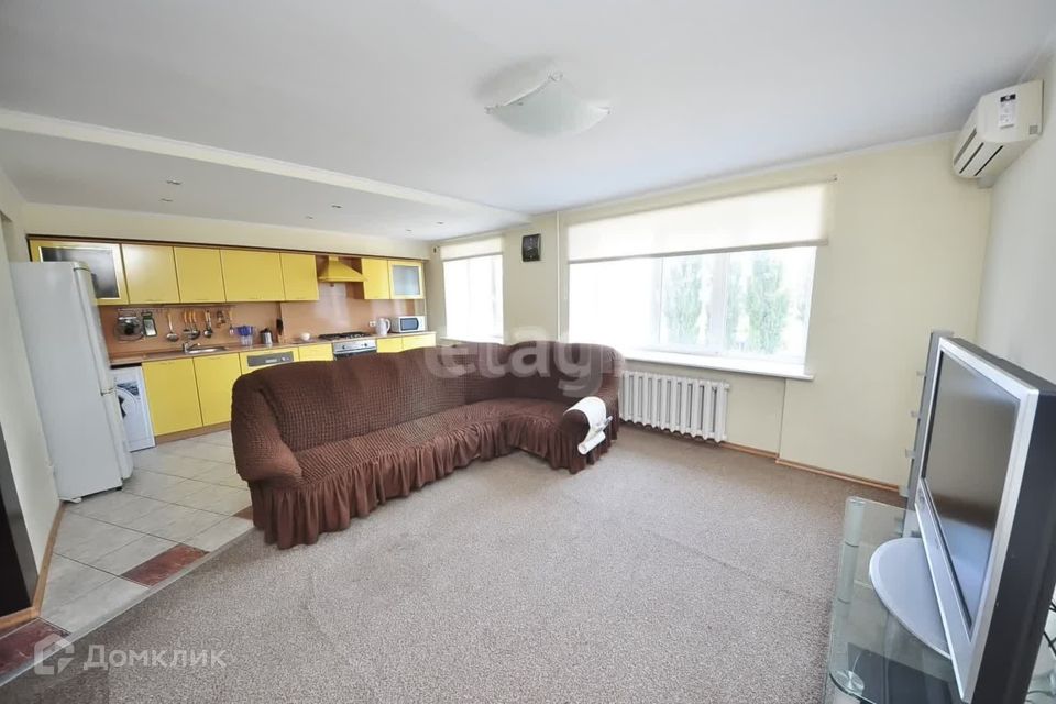 Продаётся 3-комнатная квартира, 62.6 м²