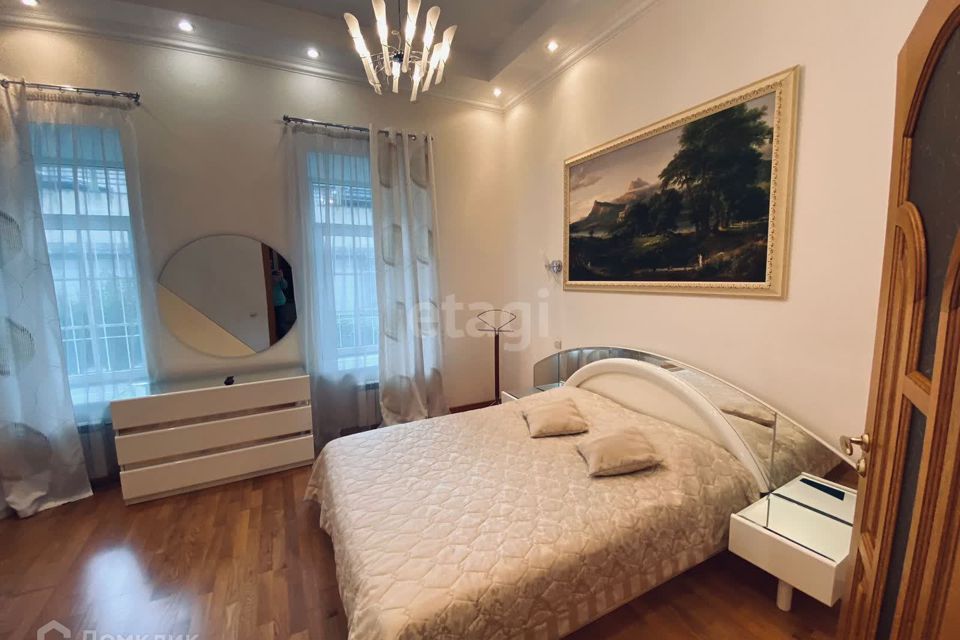 Продаётся 3-комнатная квартира, 110.4 м²