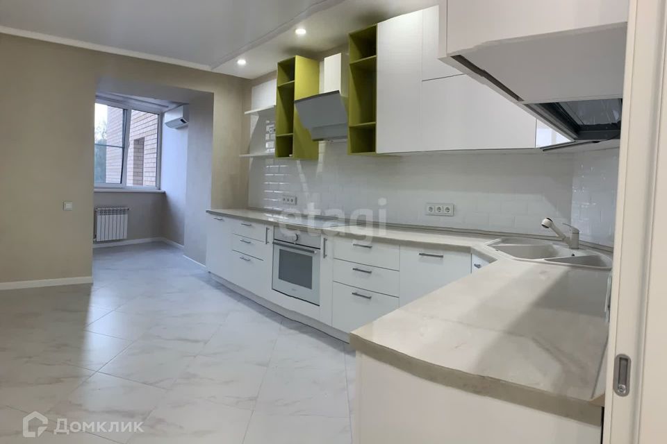 Продаётся 2-комнатная квартира, 67.1 м²