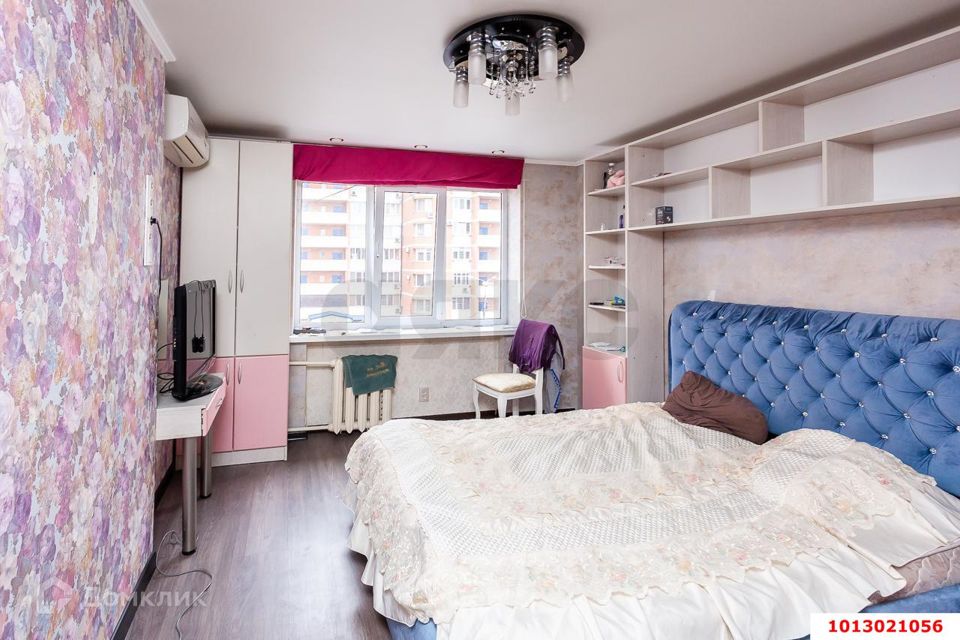 Продаётся 3-комнатная квартира, 105 м²
