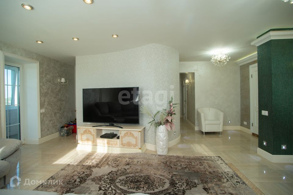 Продаётся 3-комнатная квартира, 79.6 м²