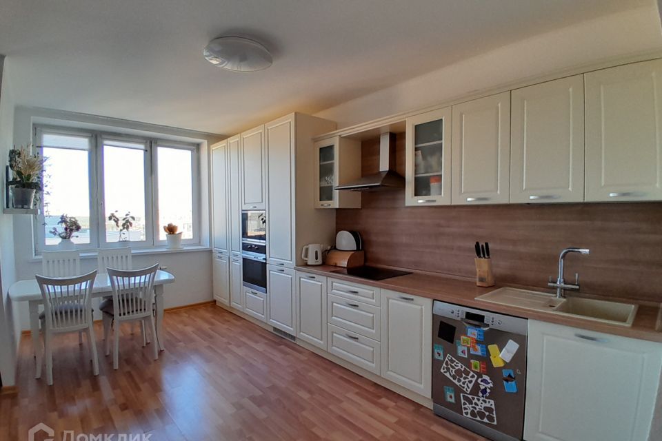 Продаётся 3-комнатная квартира, 82.5 м²
