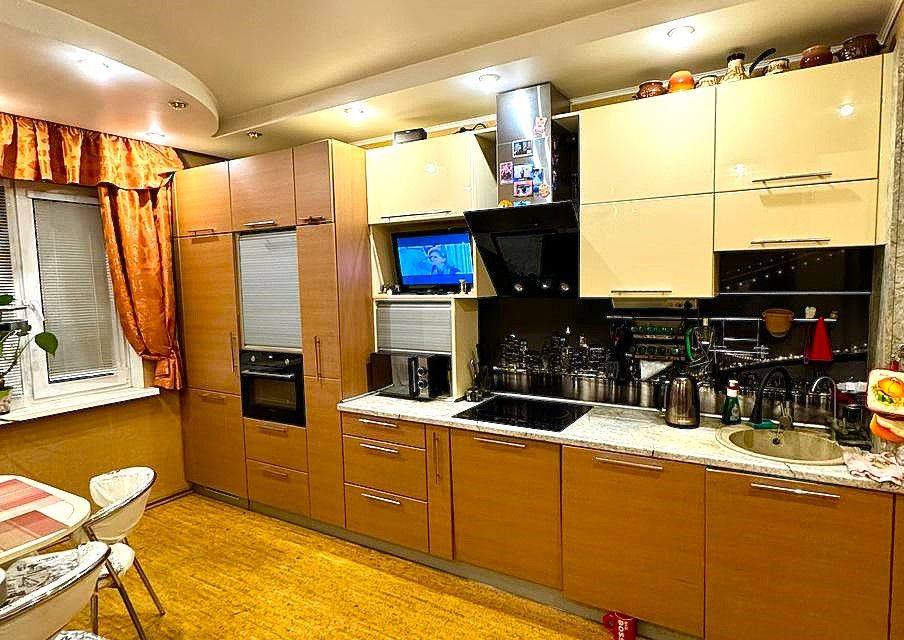 Продаётся 3-комнатная квартира, 80 м²