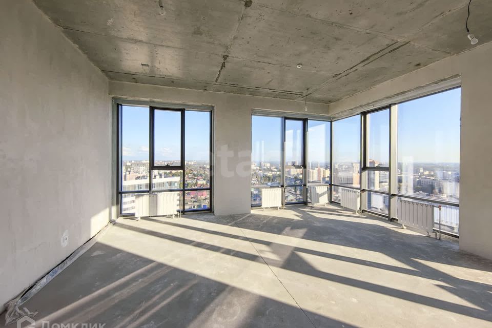 Продаётся 3-комнатная квартира, 112.1 м²