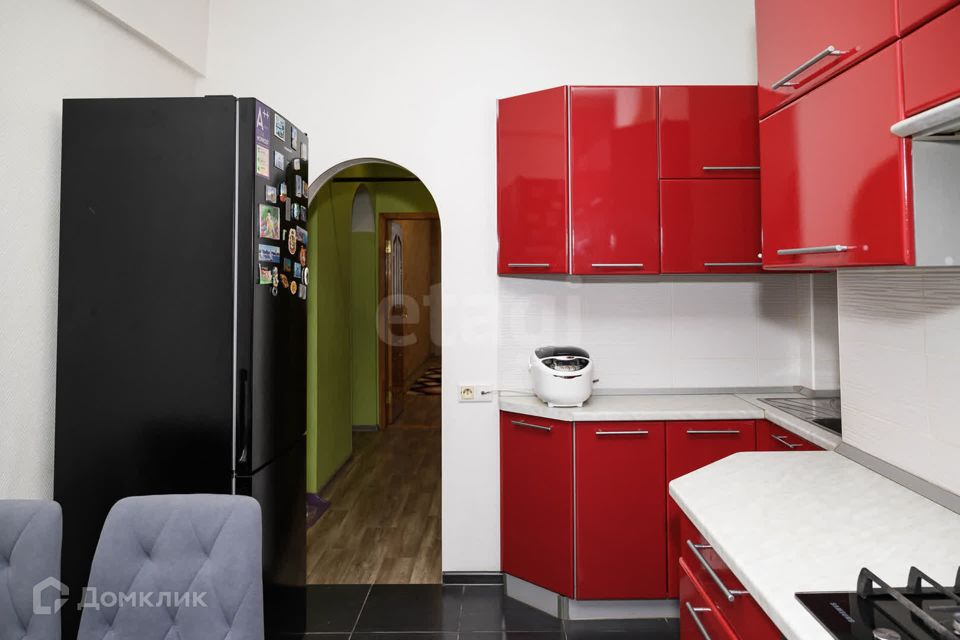Продаётся 4-комнатная квартира, 102 м²