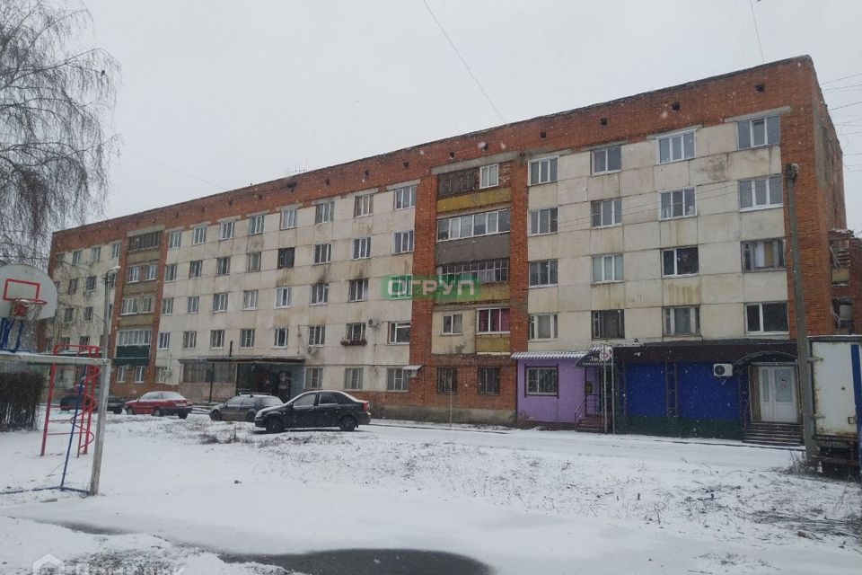 Продаётся комната в 4-комн. квартире, 12.8 м²