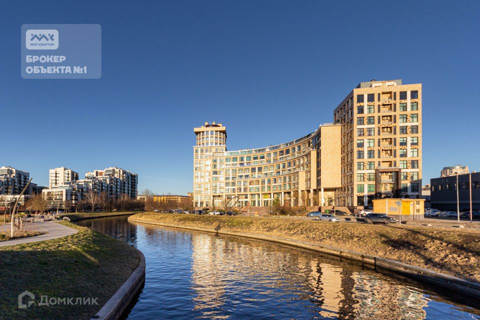 Продаётся 3-комнатная квартира, 163.9 м²