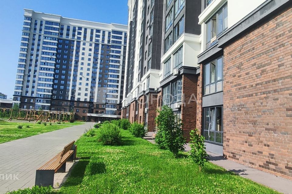 Продаётся 4-комнатная квартира, 90 м²