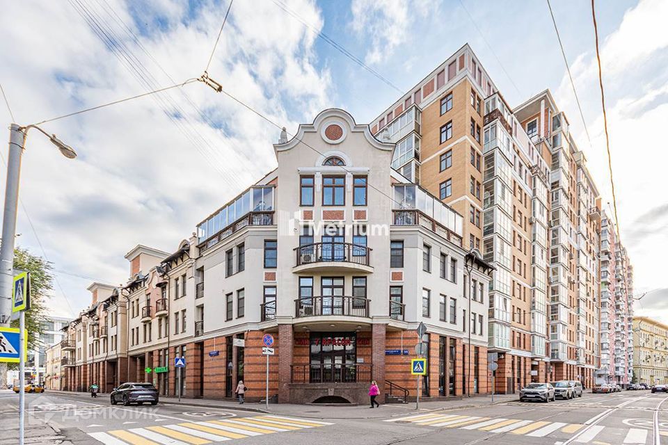 Продаётся 3-комнатная квартира, 114 м²