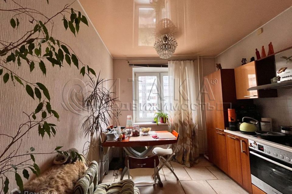 Продаётся 2-комнатная квартира, 59.6 м²