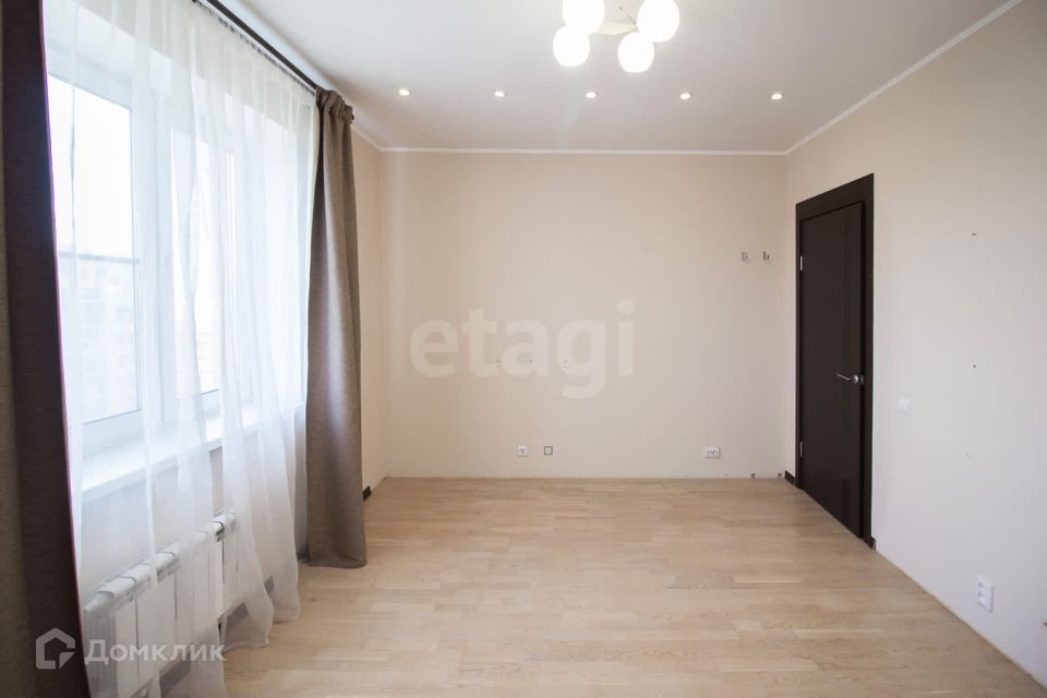 Продаётся 2-комнатная квартира, 56.2 м²