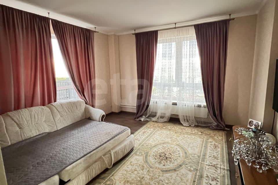Продаётся 3-комнатная квартира, 79.7 м²