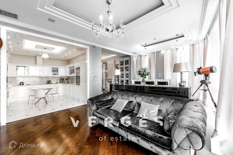 Продаётся 5-комнатная квартира, 414 м²