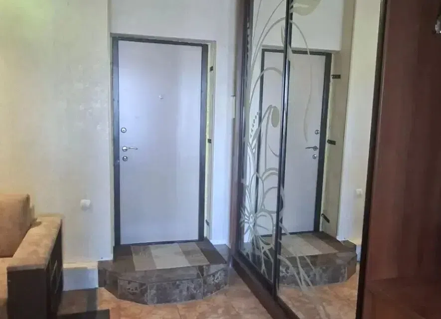 Продаётся 2-комнатная квартира, 56.3 м²