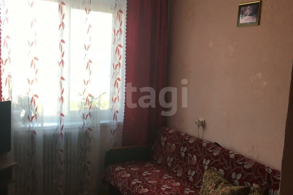 Продаётся 4-комнатная квартира, 70 м²