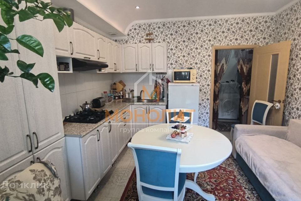 Продаётся 1-комнатная квартира, 41.4 м²