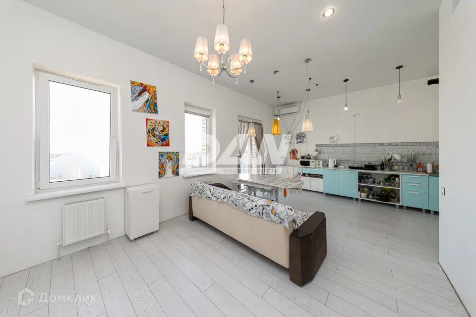 Продаётся 2-комнатная квартира, 60.8 м²