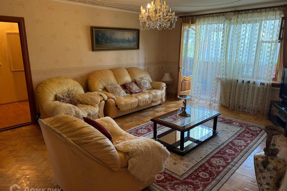 Продаётся 4-комнатная квартира, 89 м²