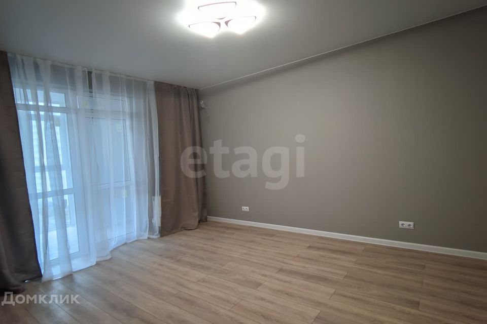 Продаётся 1-комнатная квартира, 56.5 м²