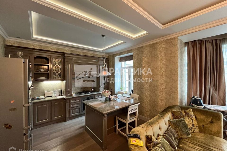 Продаётся 3-комнатная квартира, 93.9 м²