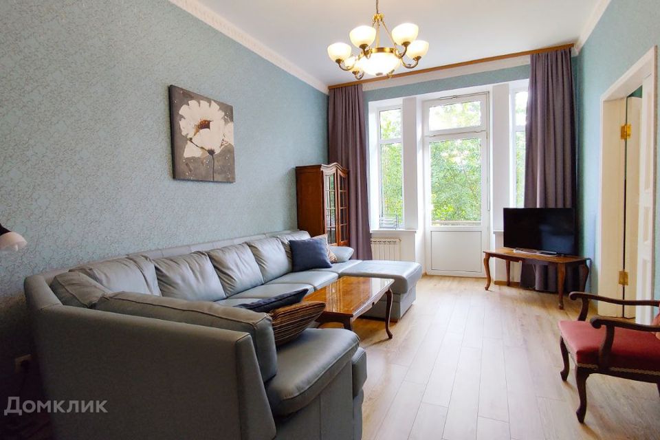 Сдаётся 4-комнатная квартира, 105 м²