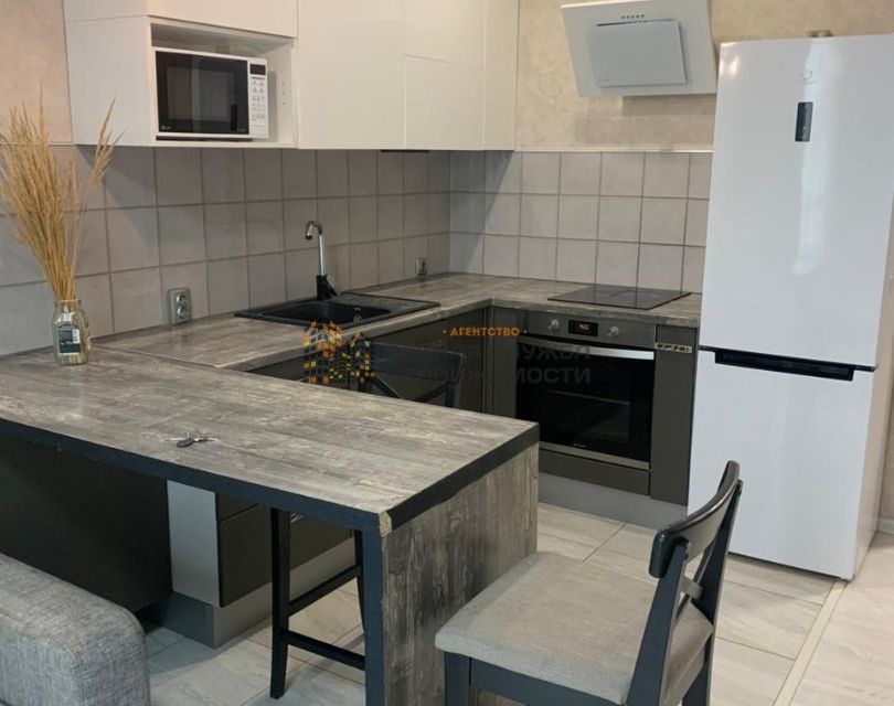 Сдаётся 2-комнатная квартира, 43 м²