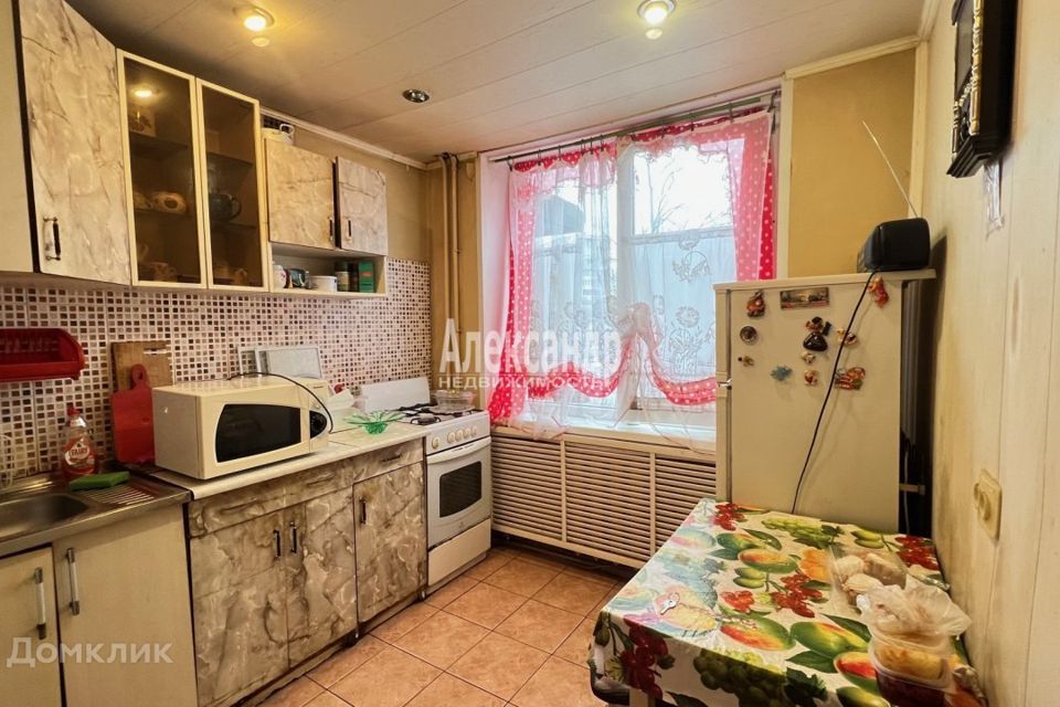 Продаётся 3-комнатная квартира, 57.2 м²