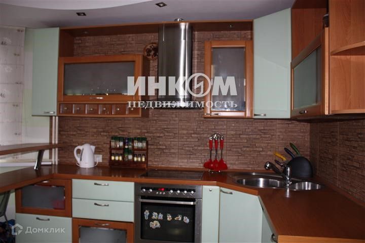 Сдаётся 2-комнатная квартира, 70 м²