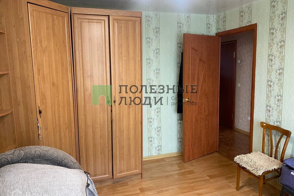Продаётся 4-комнатная квартира, 70 м²