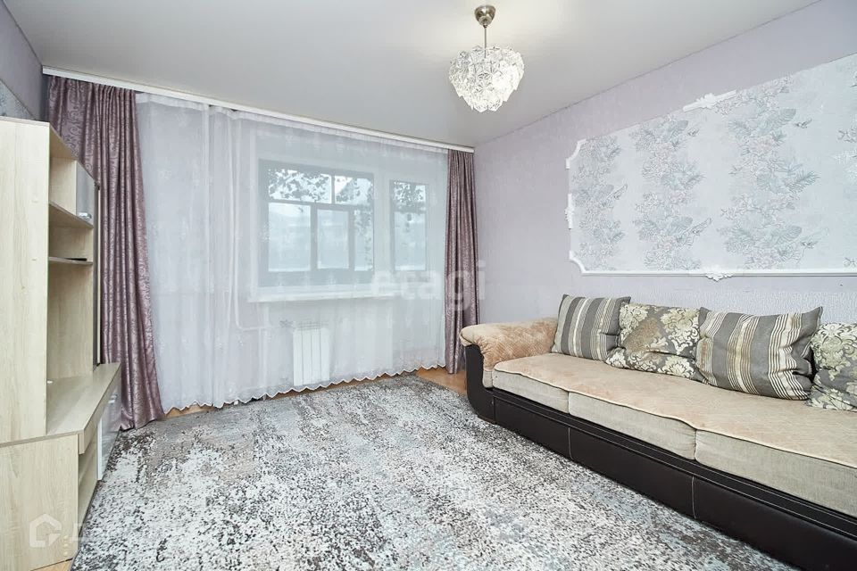Продаётся 4-комнатная квартира, 75.4 м²