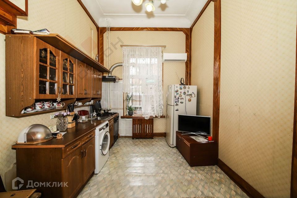 Продаётся 2-комнатная квартира, 65.6 м²