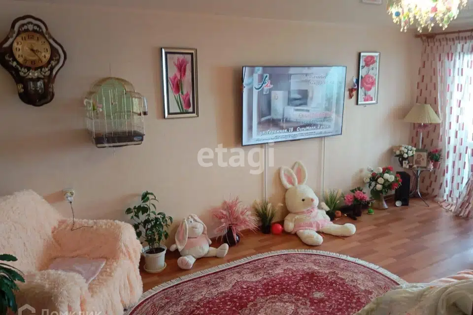 Продаётся 3-комнатная квартира, 57 м²